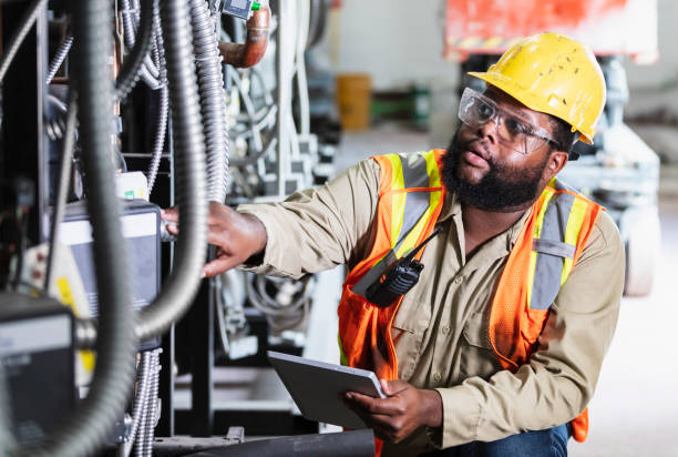 Best Affordable Emergency Electrician  in Choctaw Lake, OH