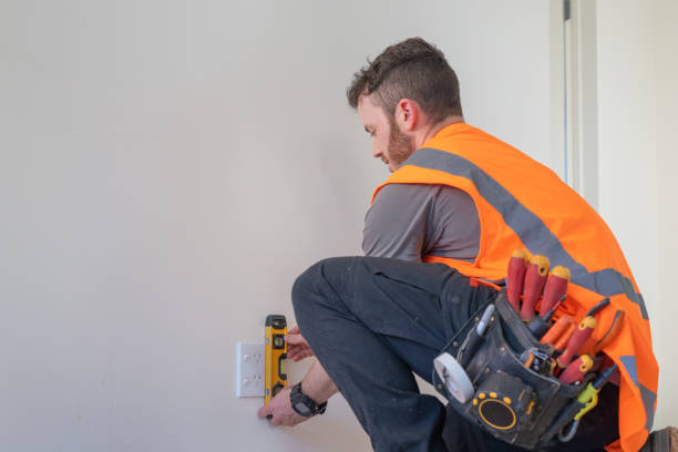 Best Electrical Outlet Repair  in Choctaw Lake, OH